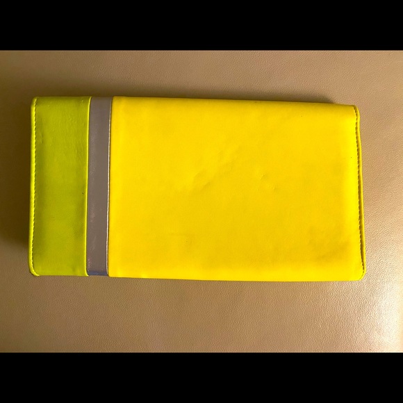 Neon Clutch - Picture 3 of 3